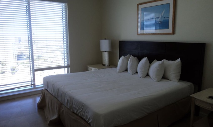 Sandestin Apartment | Updated beach-front condo with Panoramic Gulf Views from the wrap-around balcony