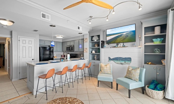 Dauphin Island Condo | Updated Beachfront Condo~Turtles Nest, East