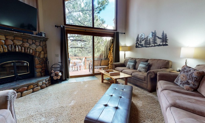 Mammoth Lakes Condo | Updated & Large, Near Golf Course! Gas Grill & Deck. Forested Quiet Location