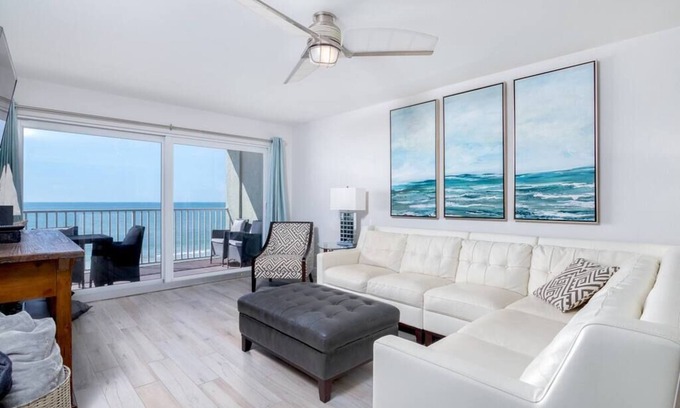 North Redington Beach Condo | UPDATED UNIT - Spectacular beachfront gem