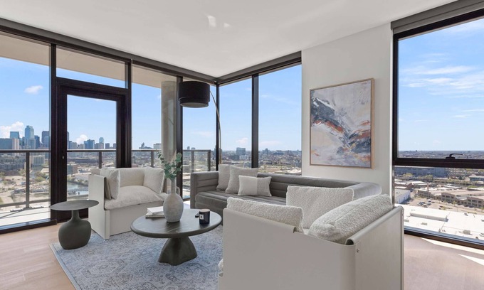 River North Apartment | Upgrade Your Vacation Luxury & Serenity|TheMaple