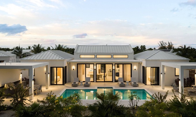 Leeward Settlement Villa | Upper East Side Enclave # 18