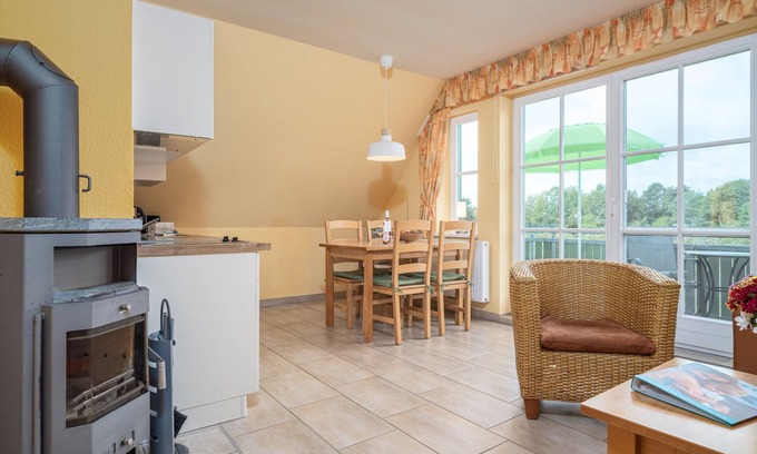 Ostseebad Wustrow Apartment | Upper floor apartment MR-2 in the MEERESRAUSCHEN house in the Baltic seaside resort of Wustrow