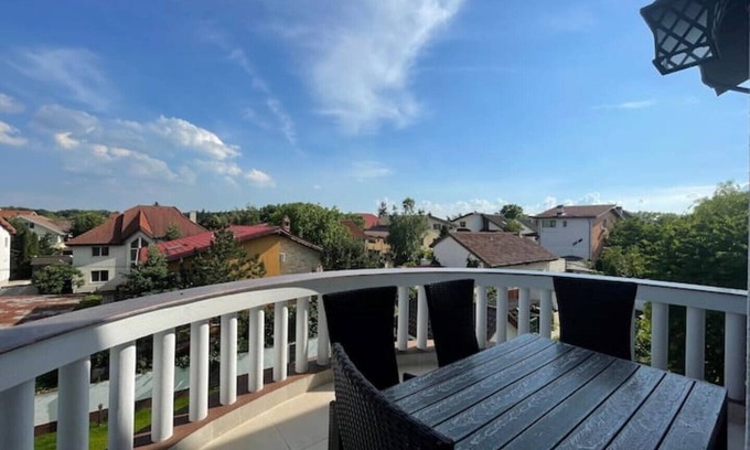 Sector 1 Apartment | Upper Maya @Iarca Inn