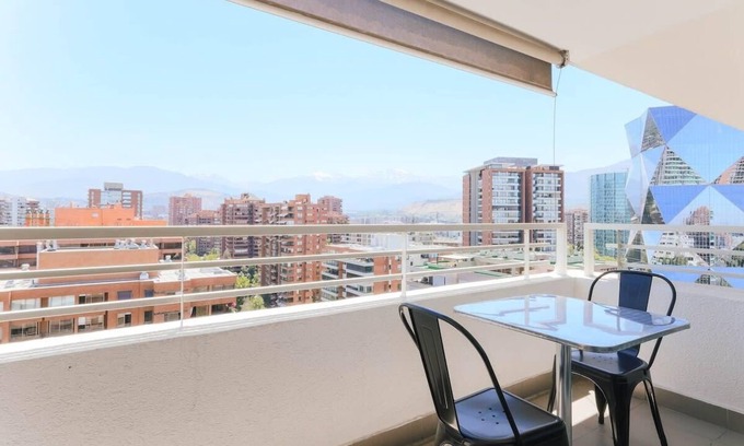 Apoquindo Apartment | Upper Views 2D Wifi, Balcony & Parking
