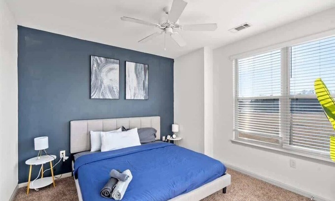 Charlotte Apartment | Upscale 2BR King Suite Mins to Uptown Charlotte