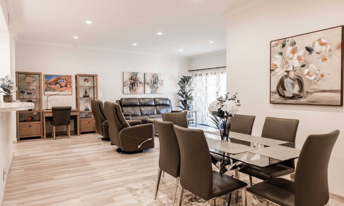 Playa Del Rey Condo | Upscale Condo - Pool, Gym, Close to Beach