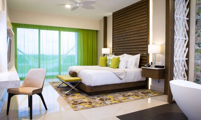 Cancun Apartment | Upscale Luxurious 3 Bedroom Penthouse Loft with All-Inclusive Option