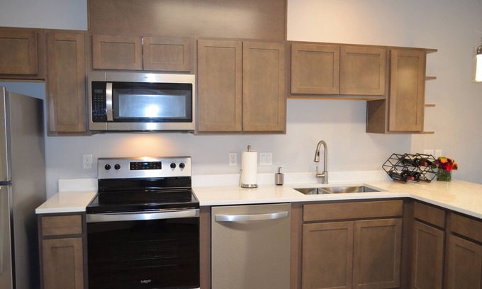 Westside Apartment | Upscale Modern Apt 301 in the heart of Missoula