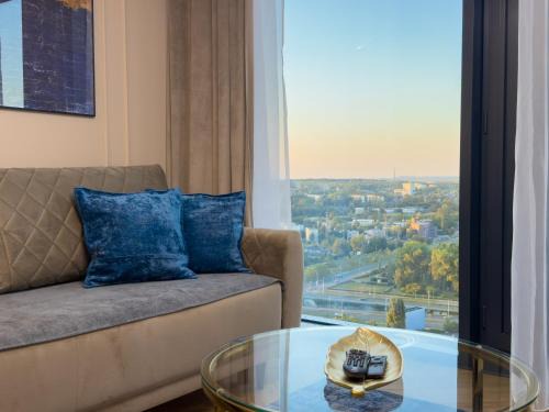 Katowice Apartment | Urban Apartments SkyLine 25th floor No 05 Global, Free Garage, Self Check-in, No Deposit