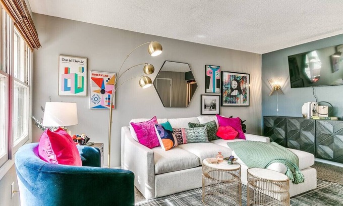Des Moines Apartment | Urban Delight: South Side Gem