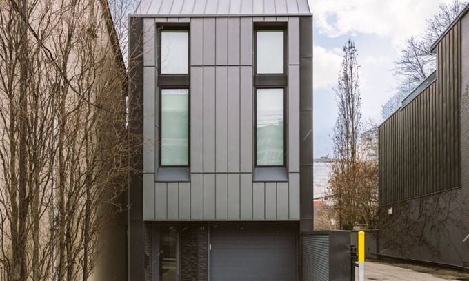 Bloor-Yorkville House | Urban Elegance Home in Yorkville | 3bed3baths