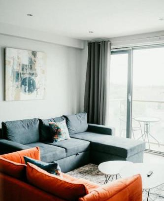 Belfast City Centre Apartment | Urban Elegance: Luxury; Sleeps 6