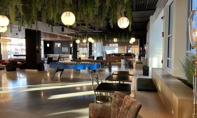 Downtown Lincoln Condo | Urban Elegance: Sleek 4BR Condo in Lincoln