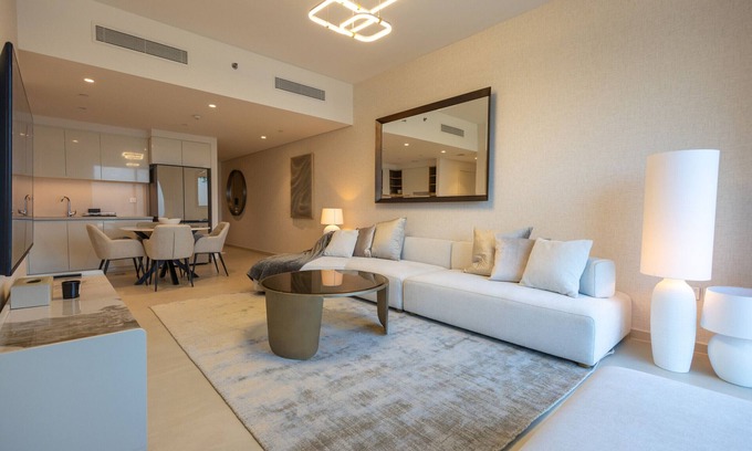 Za'abeel 2 Apartment | Urban & Elegant Stay Just Steps from Burj Khalifa