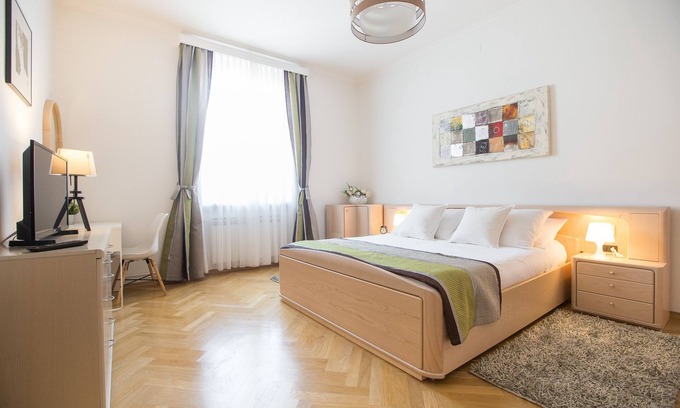 Zagreb Apartment | ★Urban Luxury Oasis★ ★Free Parking | Walk Everywhere