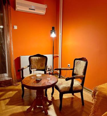 Zvezdara Apartment | Urban Nest - Orange