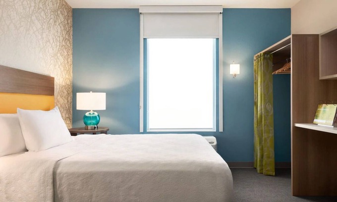 Wilmington Hotel | Urban Oasis! 4 Units w/FREE Breakfast and Kitchen! Pets Allowed, Parking!