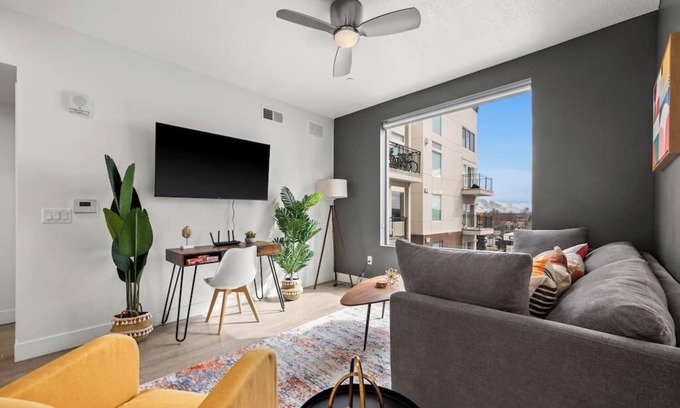 Downtown Salt Lake City Apartment | Urban Oasis in the Center of SLC