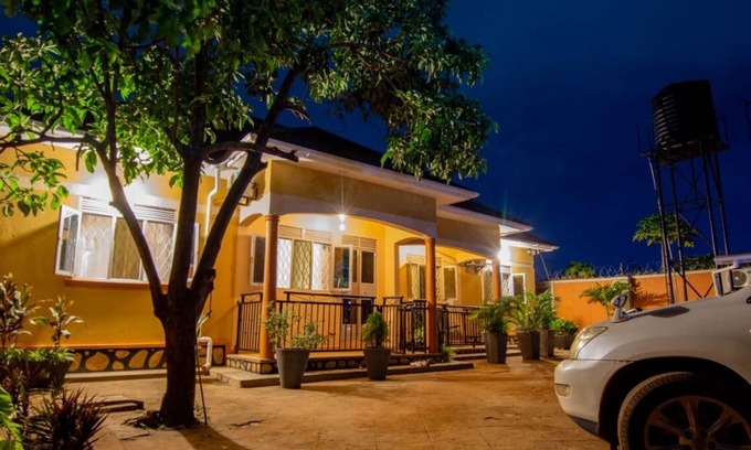 Kampala House | Urban Oasis