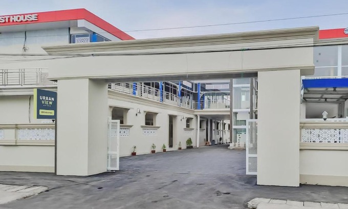 Indramaju Hotel | Urbanview Hotel MM Indramayu by RedDoorz
