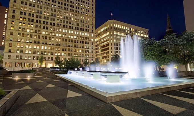 Downtown Pittsburgh Hotel | Embassy Suites By Hilton Pittsburgh Downtown
