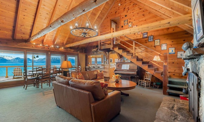Zephyr Cove House | Lakefront Cabin | Beach-Deck-Epic Views | Sleep 10