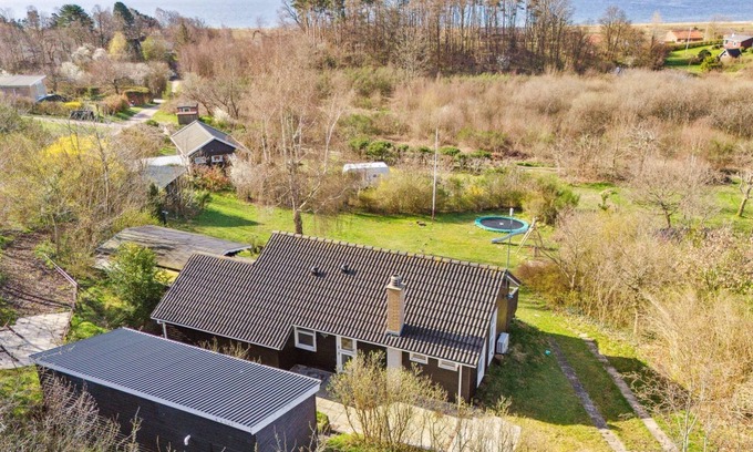 Lyngsbæk Strand House | "Usbjorn" - 500m from the sea by Interhome