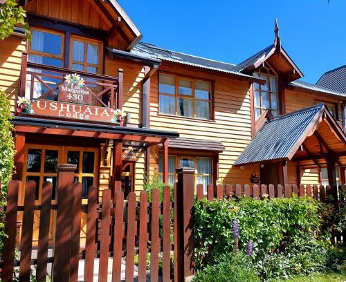 Province of Tierra del Fuego Hotel | Ushuaia Lodge