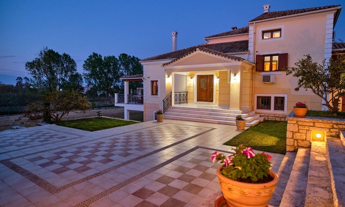 Acharavi Villa | Utopia Beach Villa in Ionian Islands