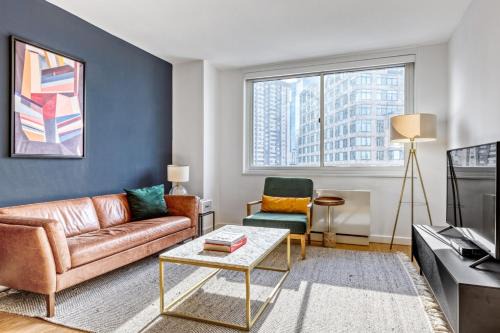 Lincoln Square Apartment | UWS 1br w doorman elevator nr Central Park NYC-372