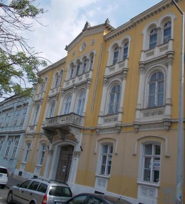 Szekesfehervar Apartment | Vörösmarty tér Apartman