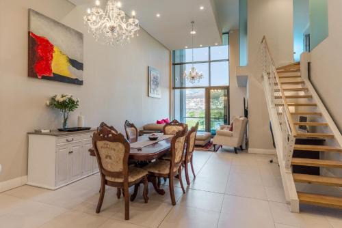 Victoria and Alfred Waterfront Apartment | V&A Waterfront Luxury Apartments by McStay