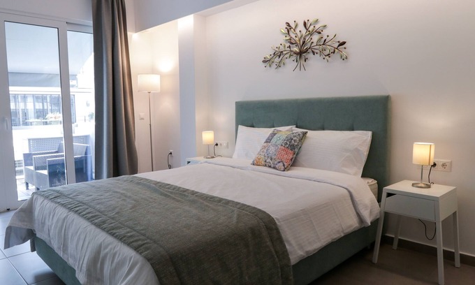 Plaka Apartment | V36 Suites
