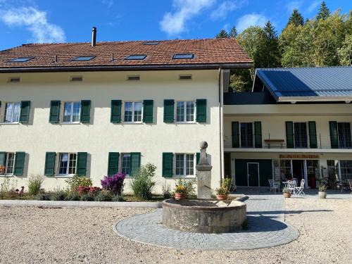Areuse Apartment | Vacances à la Ferme des Buffles