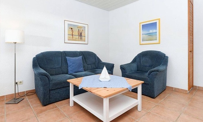 Neuharlingersiel Apartment | Vacation apartment 3 - Landhaus Spittdiek
