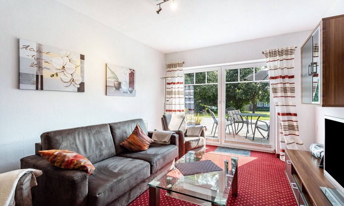 Ortsmitte Apartment | Vacation apartment 'Sarina 1' with mountain view and terrace