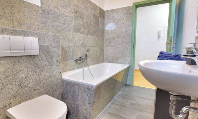 Naumburg Apartment | Vacation apartment "Schwalbennest
