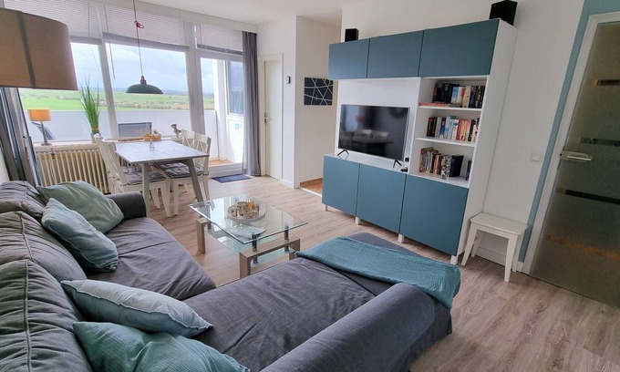 Heiligenhafen Apartment | Vacation apartment -Strandnest- on the 10th floor.