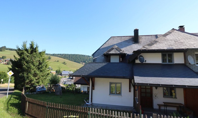 Hofsgrund Apartment | Vacation apartment/apartment for 3 guests with 60m² in Oberried (122934)