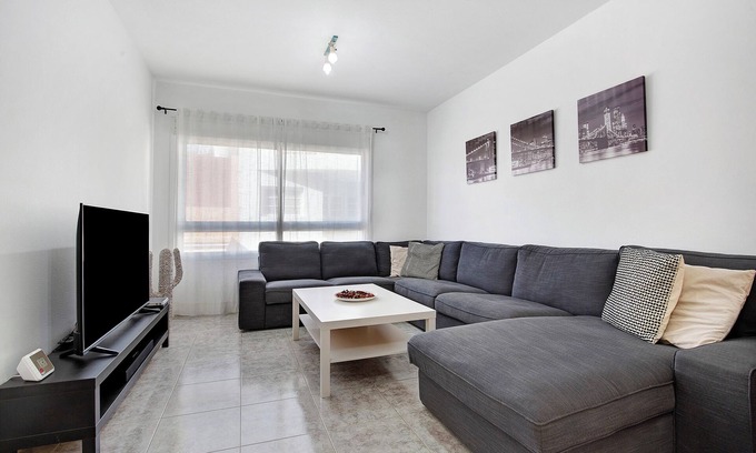 Gran Tarajal Apartment | Vacation Apartment 'Vv 'tirba' Precioso Duplex' with Balcony and Wi-Fi