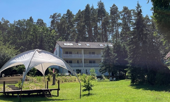 Wurlgrund Apartment | Vacation apartment for up to 5 people by the forest and 5 minutes to Wurlsee, Waldwerk Wurlgrund