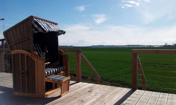 Neue Tiefe Apartment | Vacation apartment/apartment for 4 guests with 72m² in Fehmarn OT Neue Tiefe (294294)