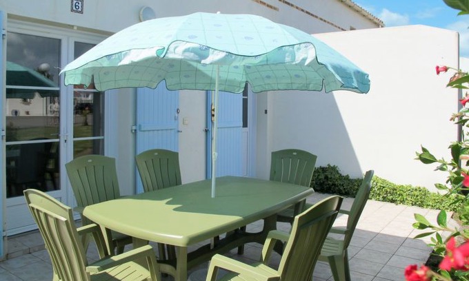 Saint-Vincent-sur-Jard House | Vacation home Islatte Nature et Mer (SVJ100) in Saint Vincent-sur-Jard - 6 persons, 3 bedrooms