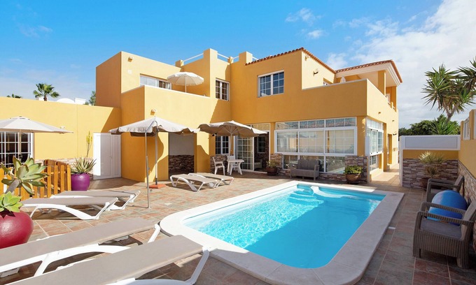 Bahia Calma Apartment | Vacation Home "Casa Paco 2" with Sea View, Private Balcony & Shared Pool