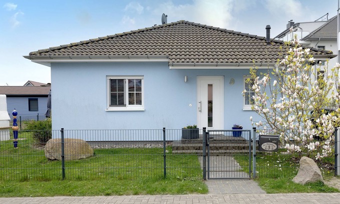 Peenemuende House | Vacation home Das blaue Haus am Peenestrom - Holiday home Das blaue Haus-2 SZ bis
