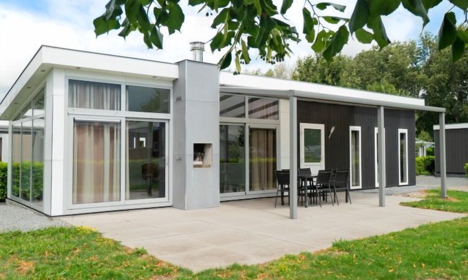 Dordtse Biesbosch House | Vacation home EuroParcs Resort De Biesbosch in Dordrecht - 4 persons, 2 bedrooms