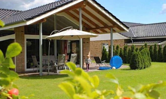 Kabelhorst House | Vacation home for 6 guests with 105m² in Schwienkuhl (153760)