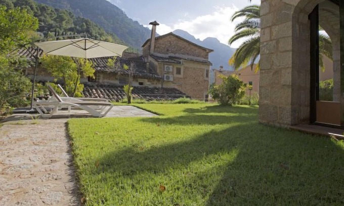 Fornalutx House | Vacation home Fornalutx in Fornalutx - 8 persons, 4 bedrooms