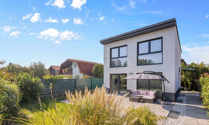 Vienna House | Vacation home in the Prater - in the countryside yet central - garden & sauna